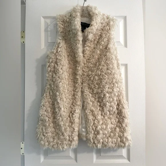 Live A Little Cream Faux Fur Long Vest Large - Picture 7 of 7